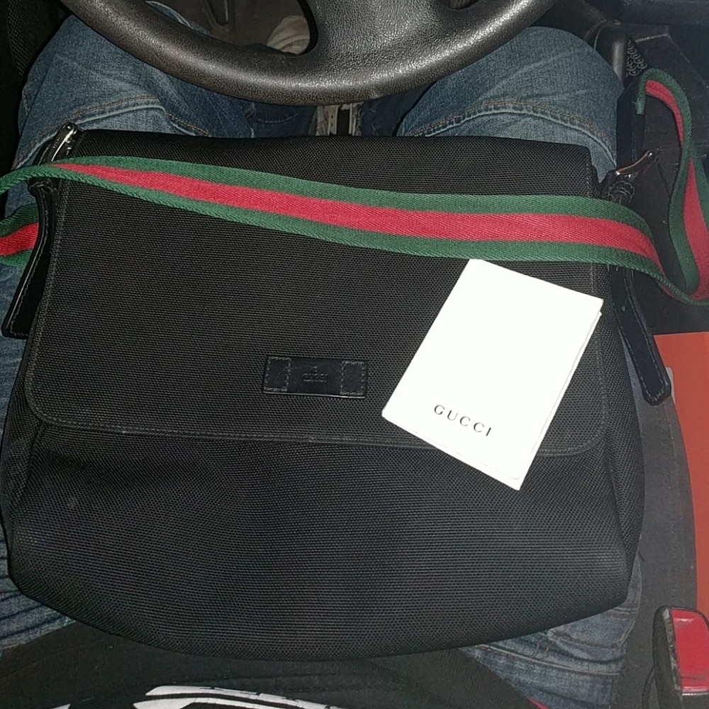 Gucci messenger bag